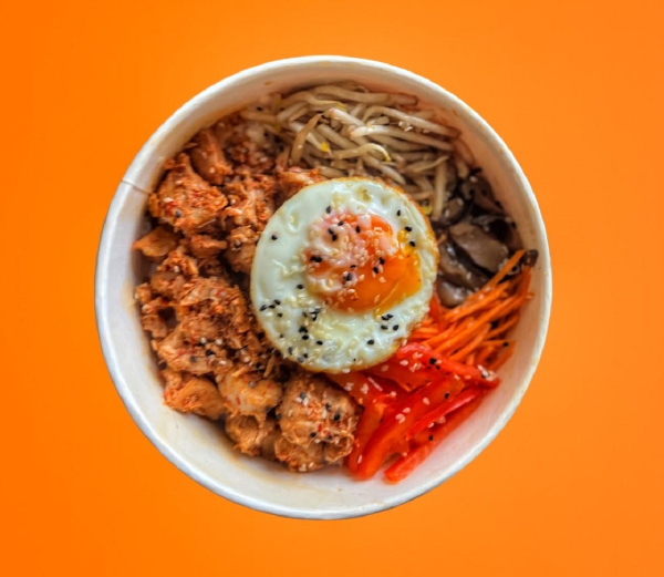 .BIBIMBAP z kurczakiem po koreańsku